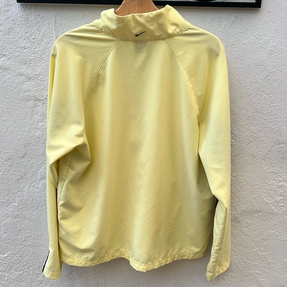 Nike Yellow Lightweight Windbreaker Full Zip Up Mock Neck Jacket Women s XL - Picture 12 of 16